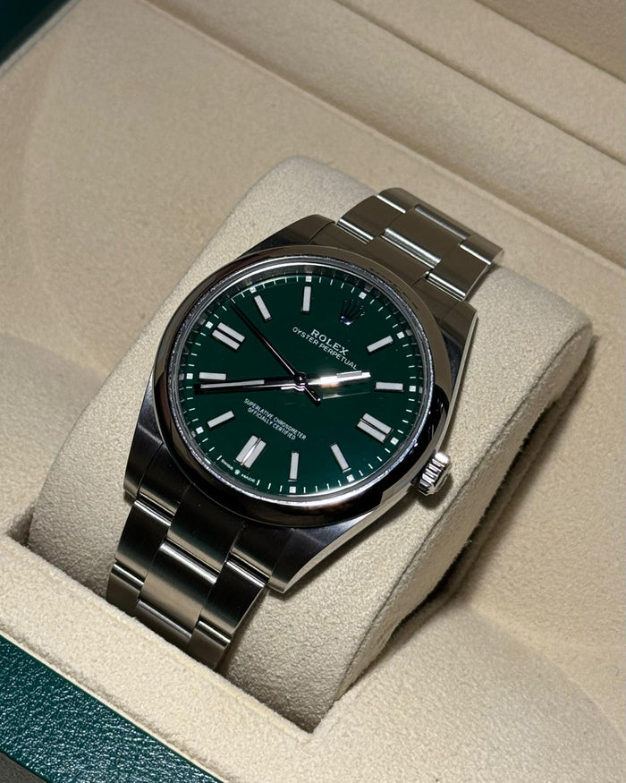 Rolex OYSTER PERPETUAL 124300