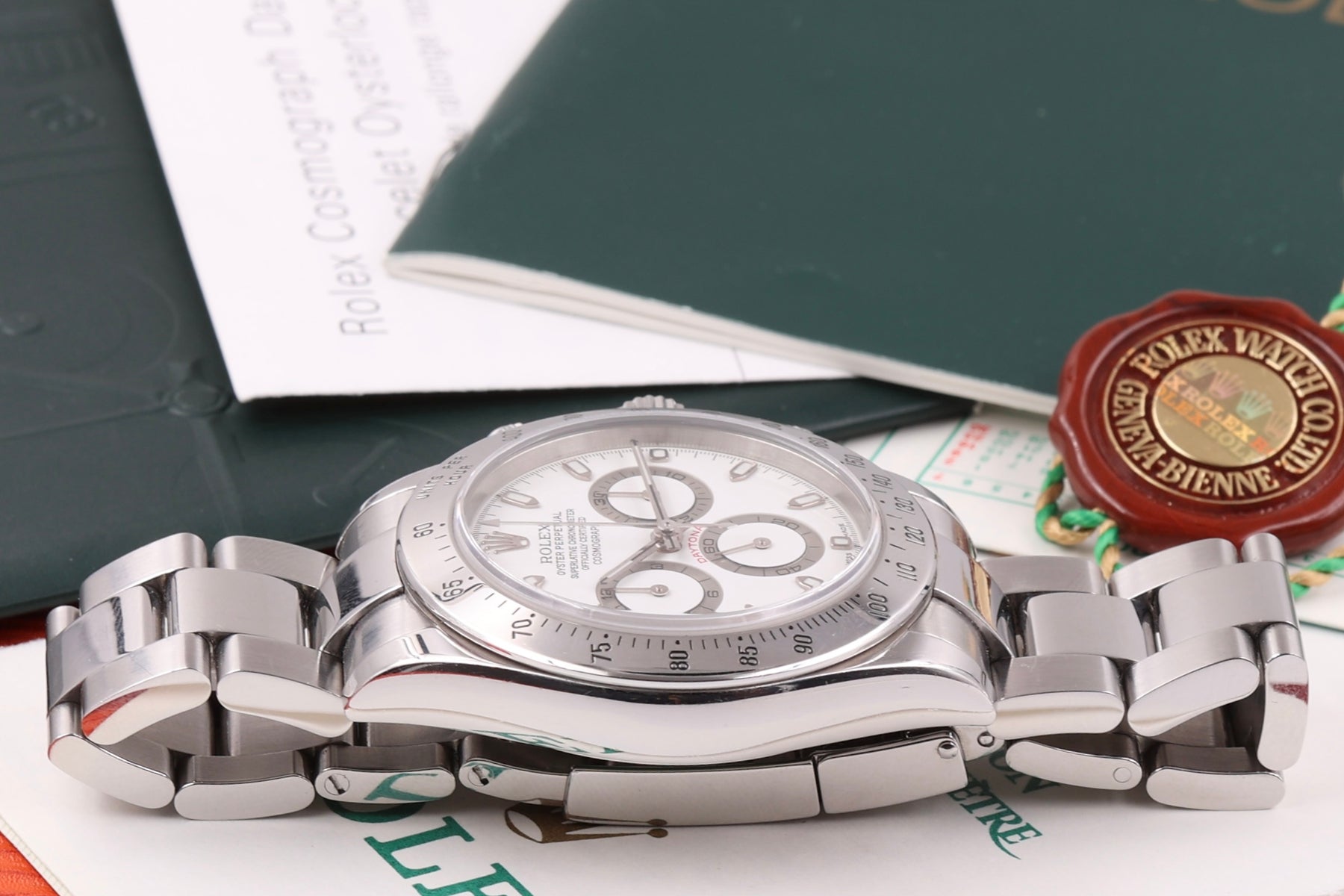 Rolex Daytona 116520 – P2 Serial – First Series – VERY RARE – Slightly Cream – Full Set – 2000 24.490 €