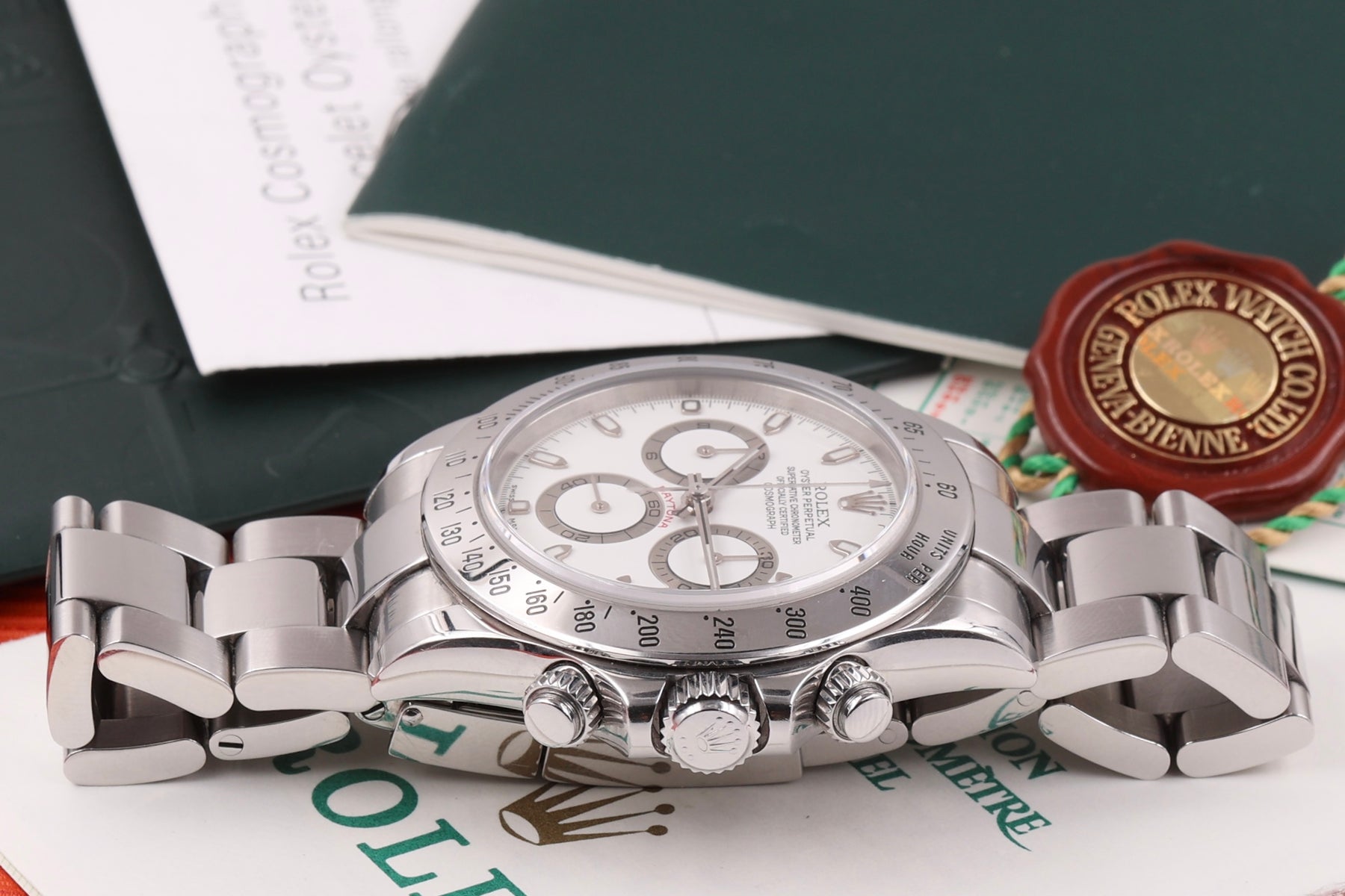Rolex Daytona 116520 – P2 Serial – First Series – VERY RARE – Slightly Cream – Full Set – 2000 24.490 €