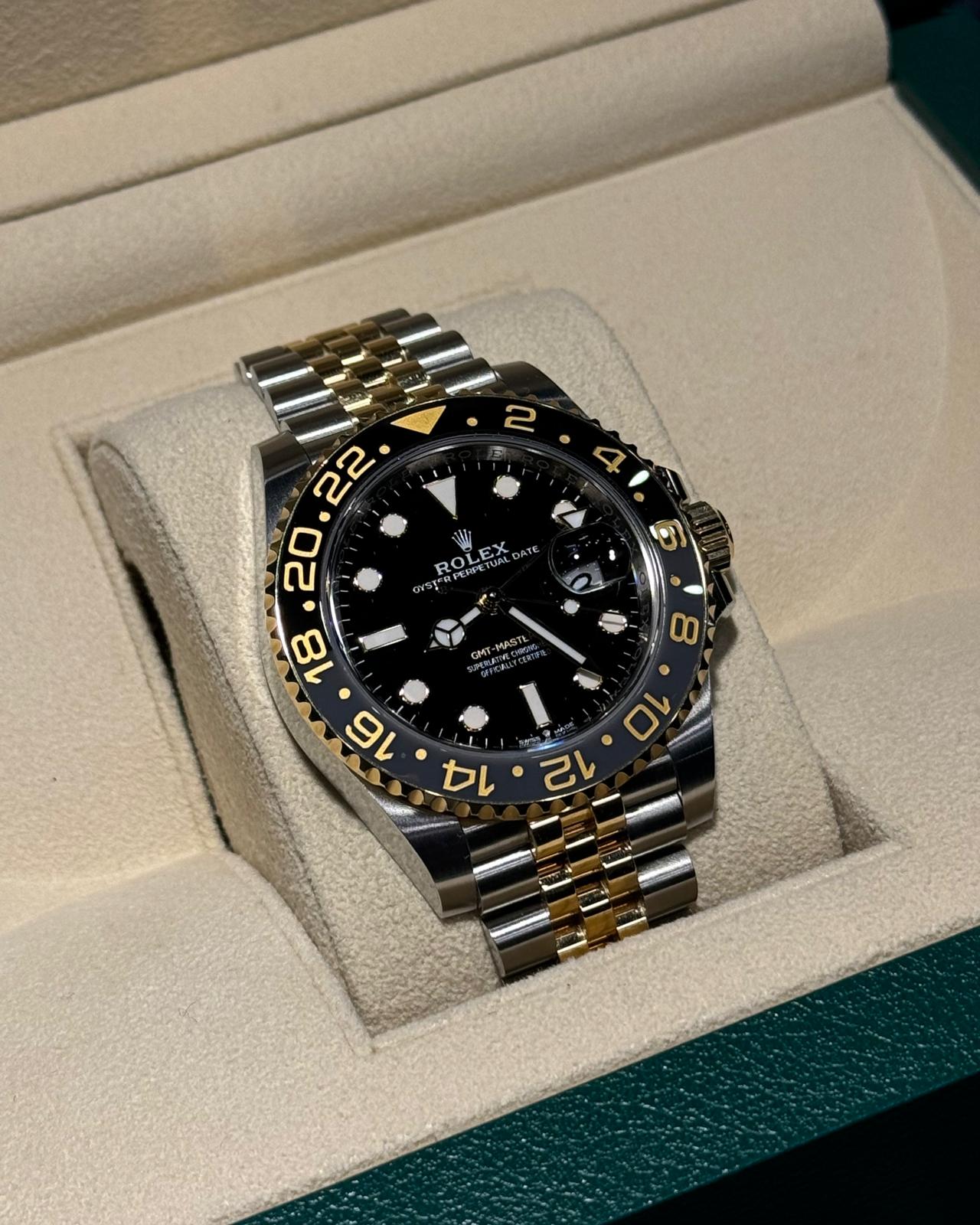 Rolex GMT 126713 GRNR