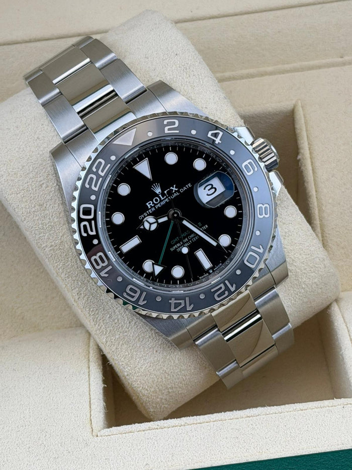 Rolex GMT-Master II Bruce Wayne 126710GRNR