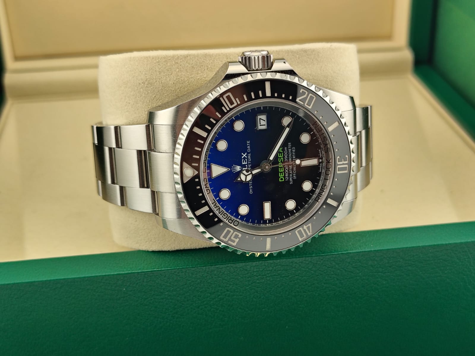 Rolex Sea-Dweller DeepSea 136660