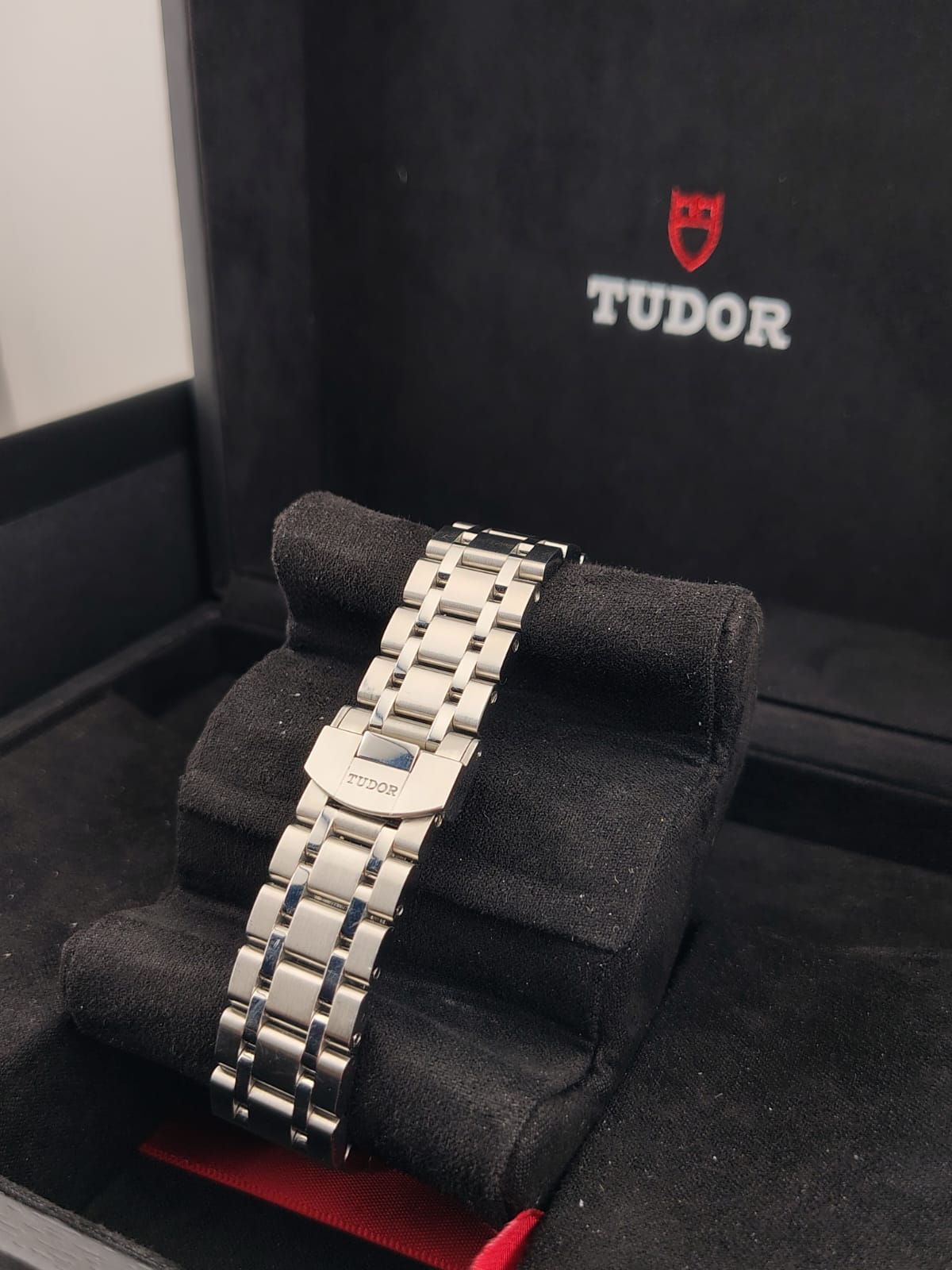 Tudor Royal 28500