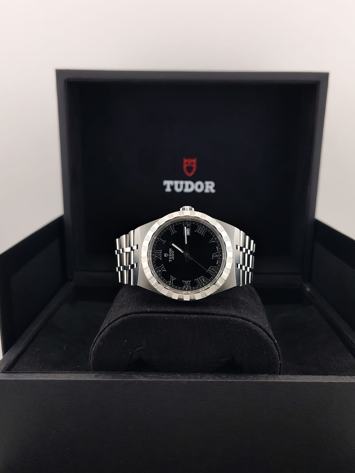 Tudor Royal 28500