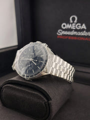 Omega SpeedMaster Moonwatch 31030425001001