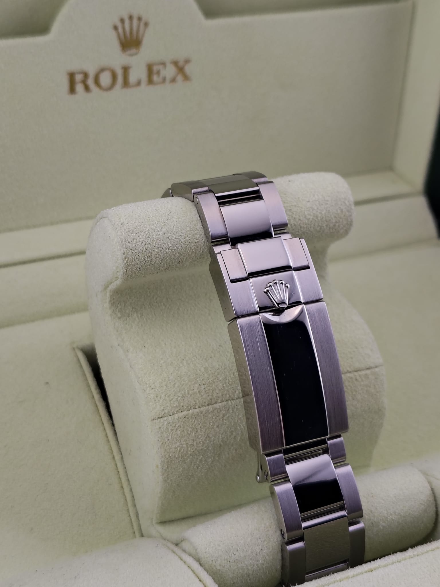 Rolex GMT-MASTER II 116710LN